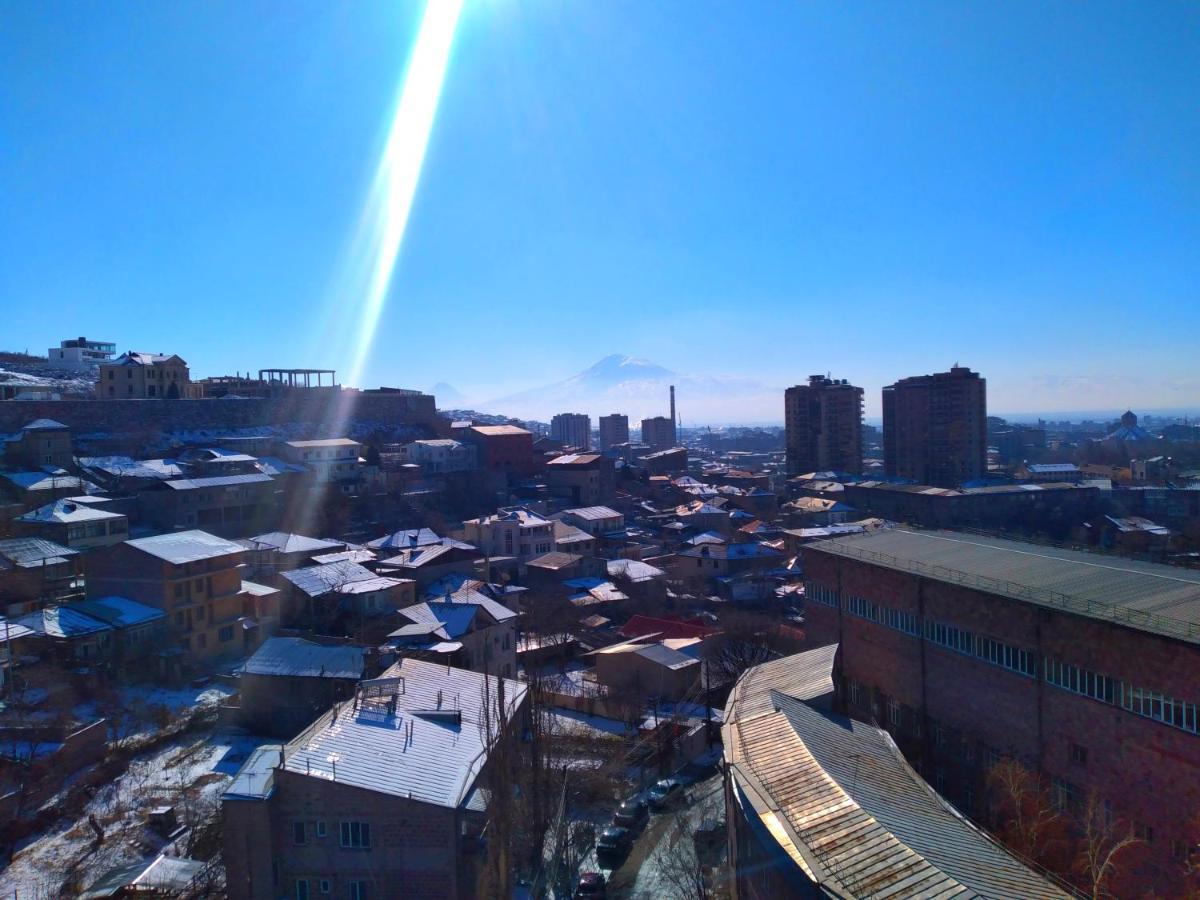 3 Room Apartment In Small Center Of Erivan Exterior foto